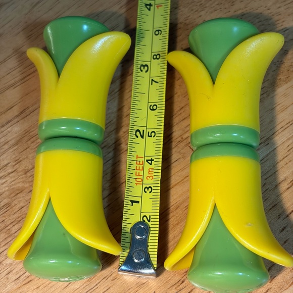 Brand new Yellow and Green Joie Corn Cob Holders. Set of two. BPA. FREE. - Picture 6 of 6